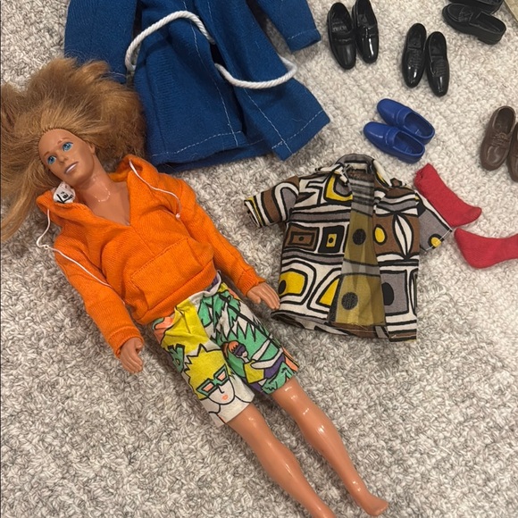 Vintage Ken dolls, clothing and accessories - Picture 6 of 8